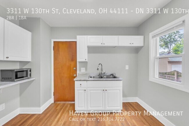 Foto del edificio - 3311 W 130th St