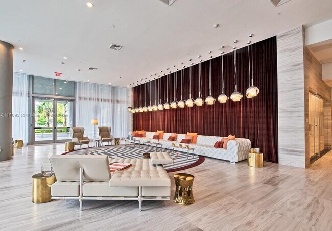 Building Photo - 2000 Metropica Wy