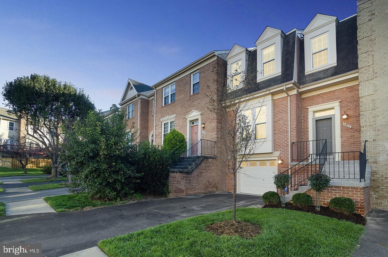 12309 Fox Lake Ct, Fairfax, VA 22033 Townhome Rentals in Fairfax VA