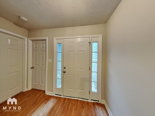 Building Photo - 2772 Live Oak Trail