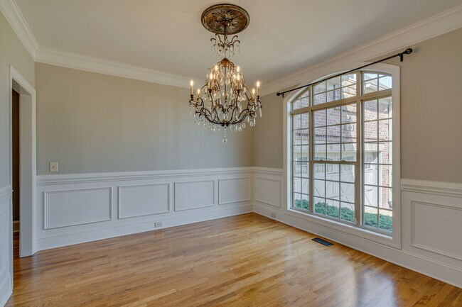 Foto del edificio - 1032 Sunset Rd
