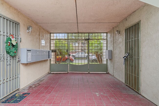 Building Photo - 8101 Larson Ave