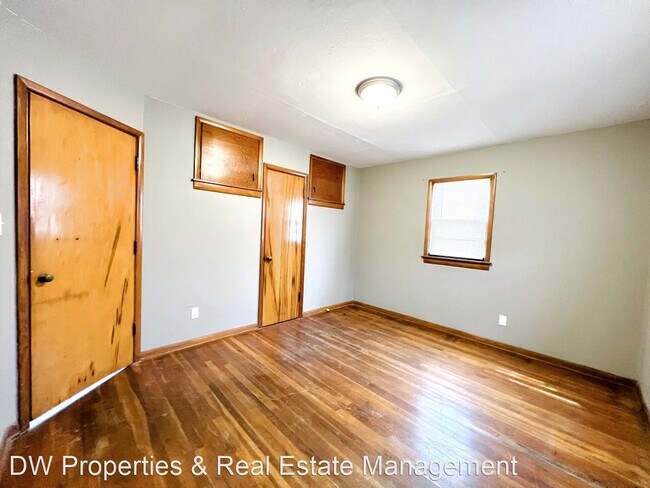 Building Photo - 2 br, 1 bath House - 810 Eighth