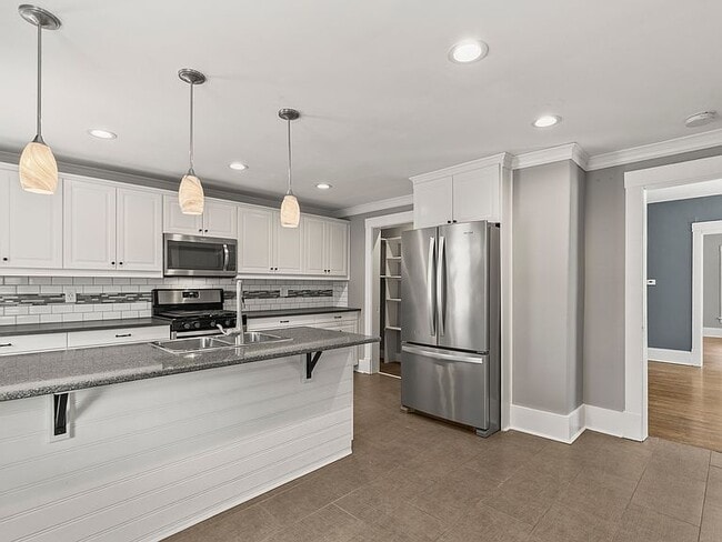 Building Photo - 2320 N 63rd St