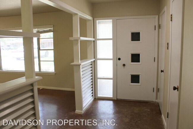 Foto del edificio - 3 br, 2 bath House - 208 Glentower Dr