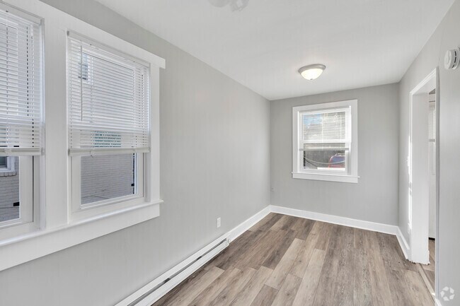 2 habitaciones, 1 baño - 77 m² - 311A - Comedor - Townhomes at West Little Creek