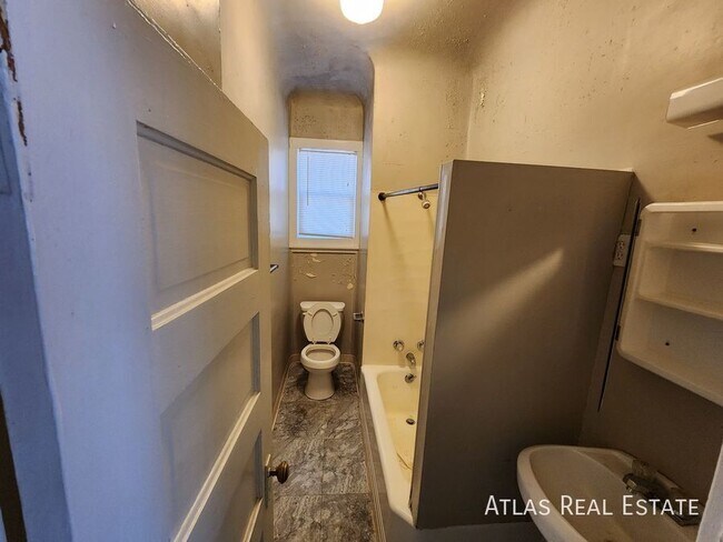 Foto del edificio - 1221 13th St