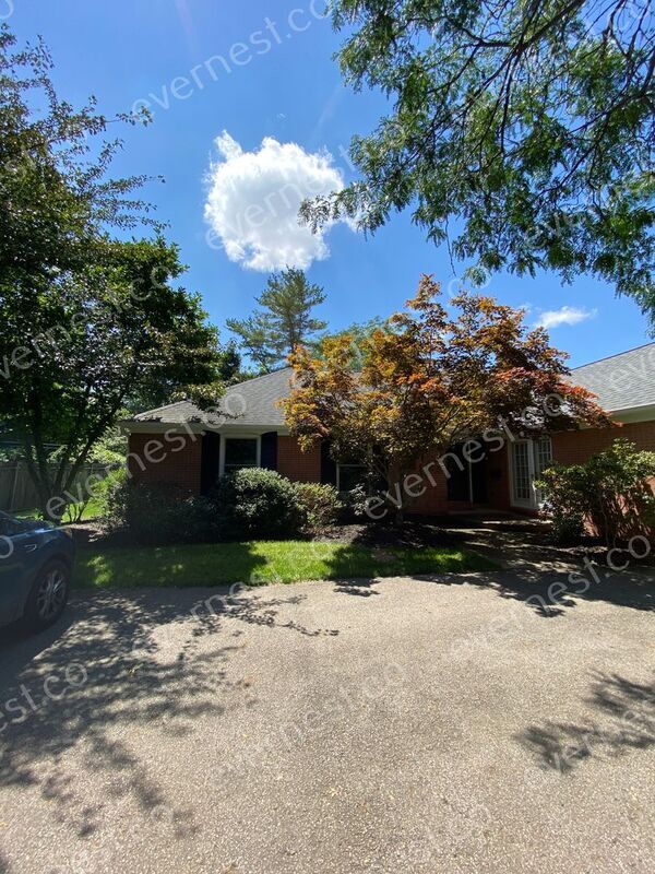 Foto del edificio - 3701 Reed Rd