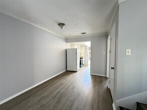 Building Photo - 11545 Beechnut St