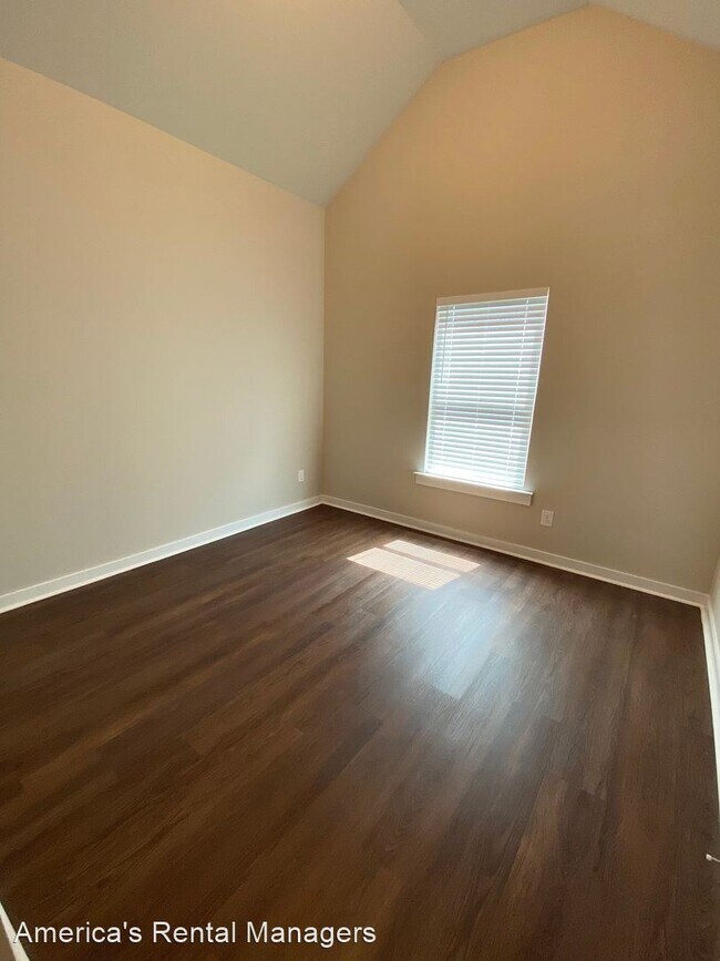 Building Photo - 4 br, 2 bath House - 37 Dreher Road