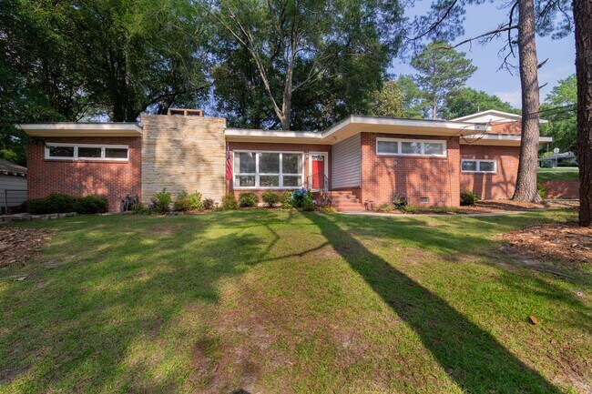 Foto del edificio - Furnished Midtown 4 Bedroom/2 Bath Home, C...