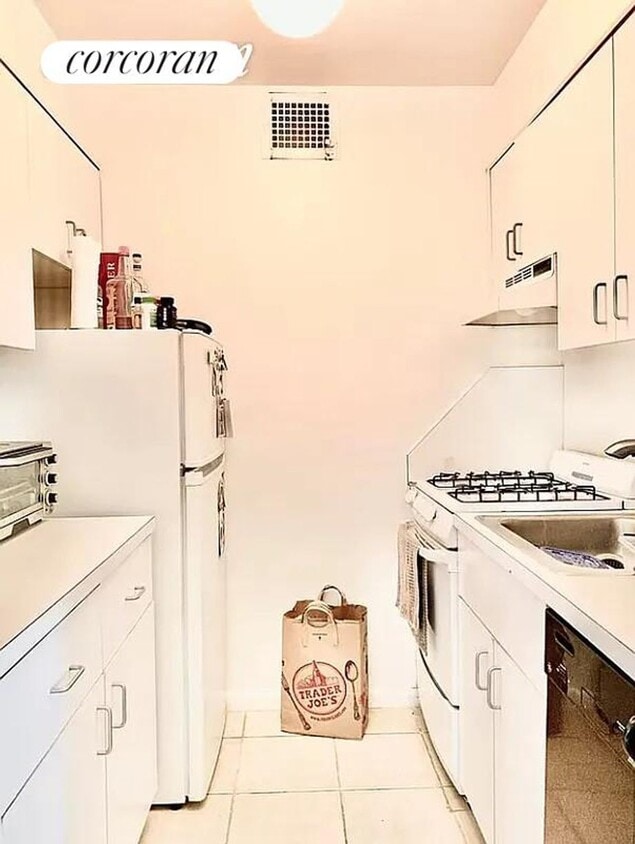 Foto del edificio - 155 E 34th St
