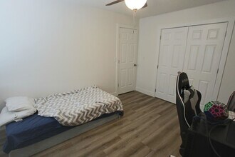 Building Photo - 1150 W 360 N