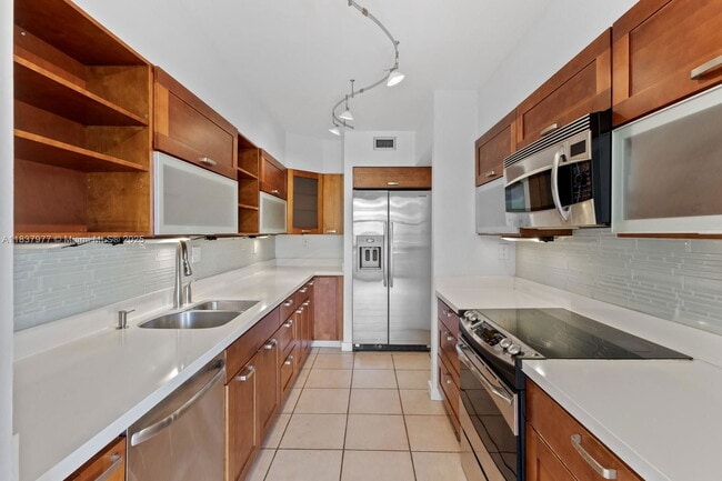 Photo - 161 Crandon Blvd Apartment