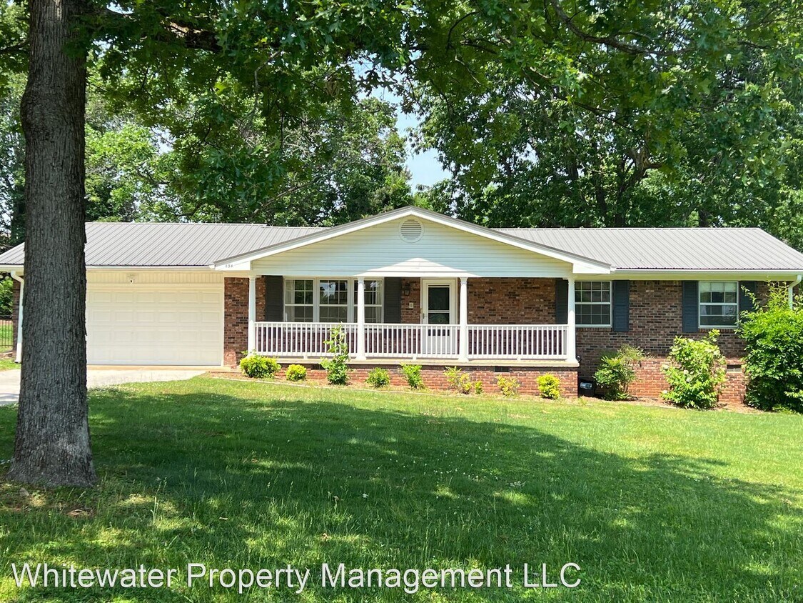 Primary Photo - 3 br, 2 bath House - 834 Kay Circle