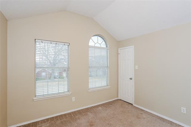 Foto del edificio - 219 N Waterford Oaks Dr