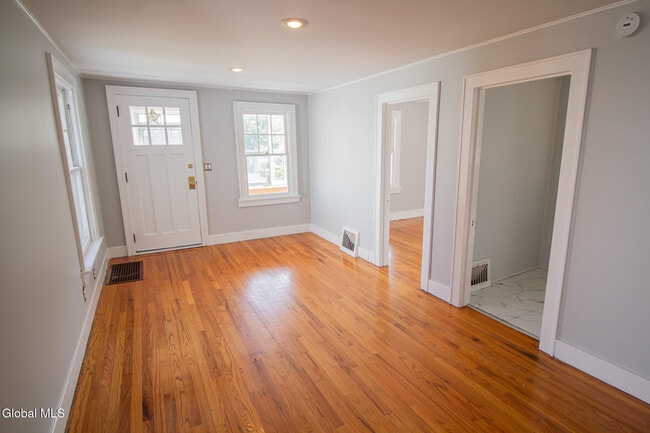 Building Photo - 9 Spring Ave