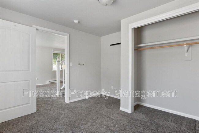Foto del edificio - 420 S Garland St