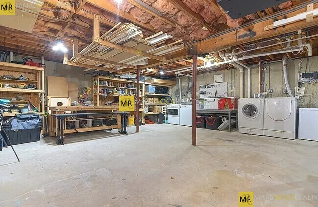 Foto del edificio - 237 Trenton St