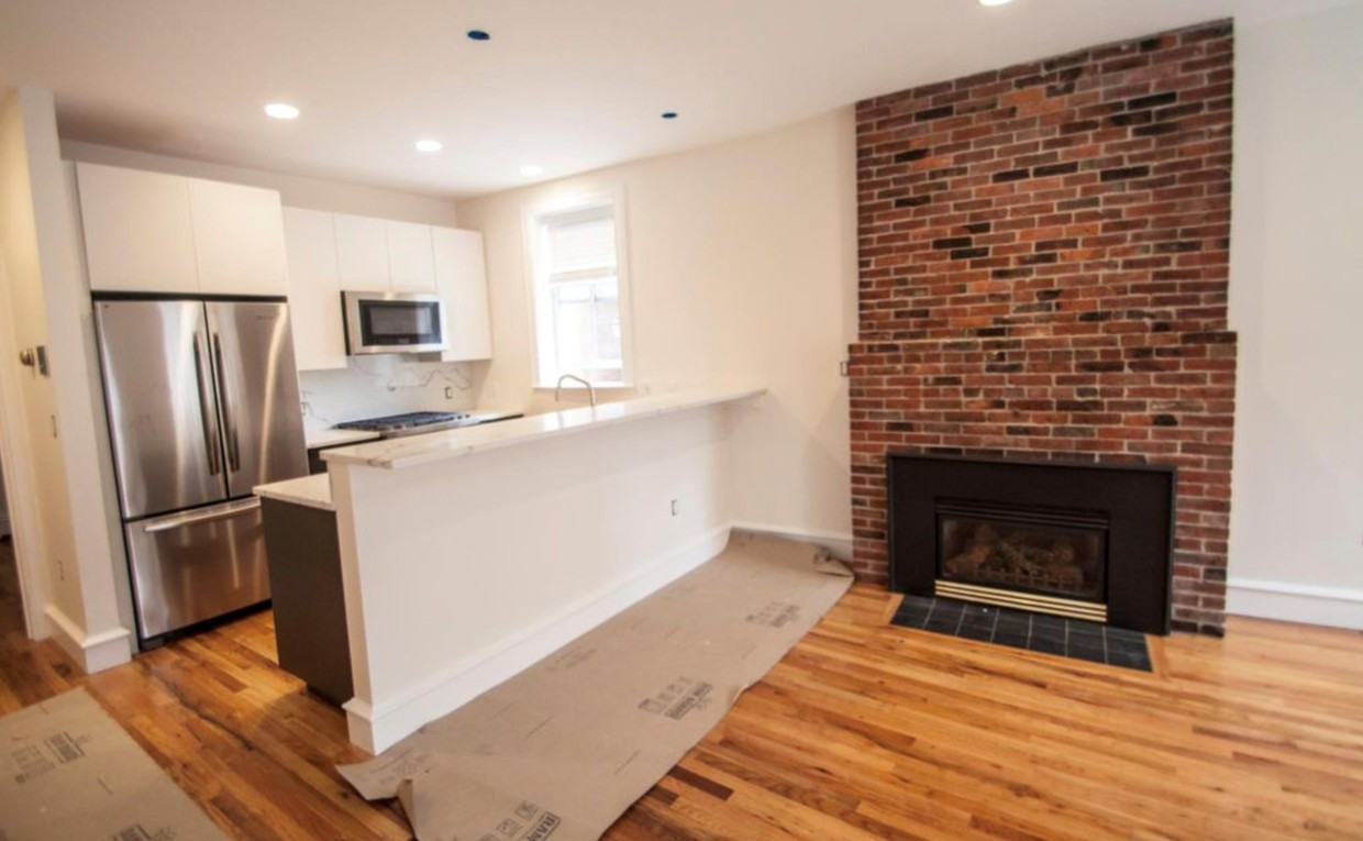 Primary Photo - 262 North St