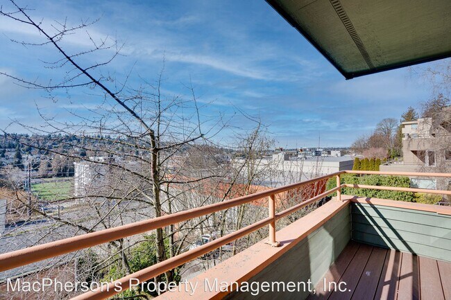 Building Photo - 2 br, 2 bath House - 2855 14th Ave W Unit 101
