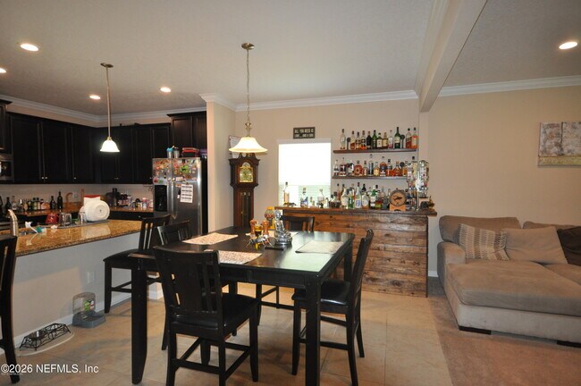 Foto del edificio - 16120 Blossom Lake Dr