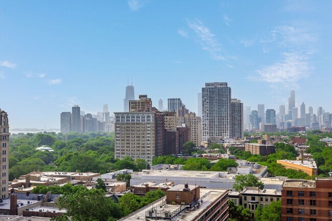 Foto del edificio - 345 W Fullerton Pky