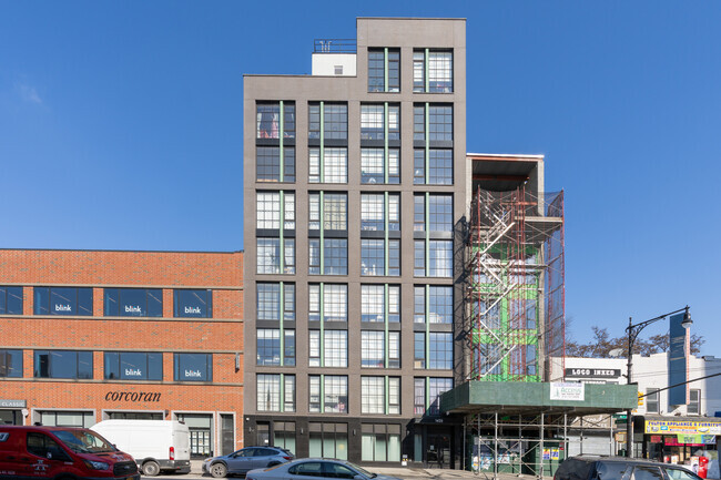 Building Photo - 1425 Fulton St