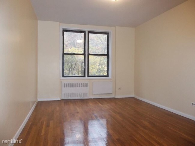 Foto del edificio - 3254 Cambridge Ave