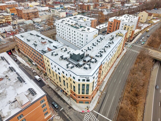 Foto del edificio - 72 S Essex Ave