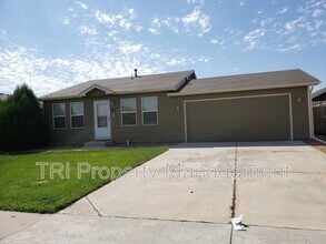 Building Photo - 922 E 24th St Ln