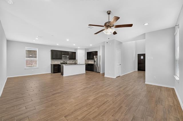 Foto del edificio - 3304 Shortgrass Ln