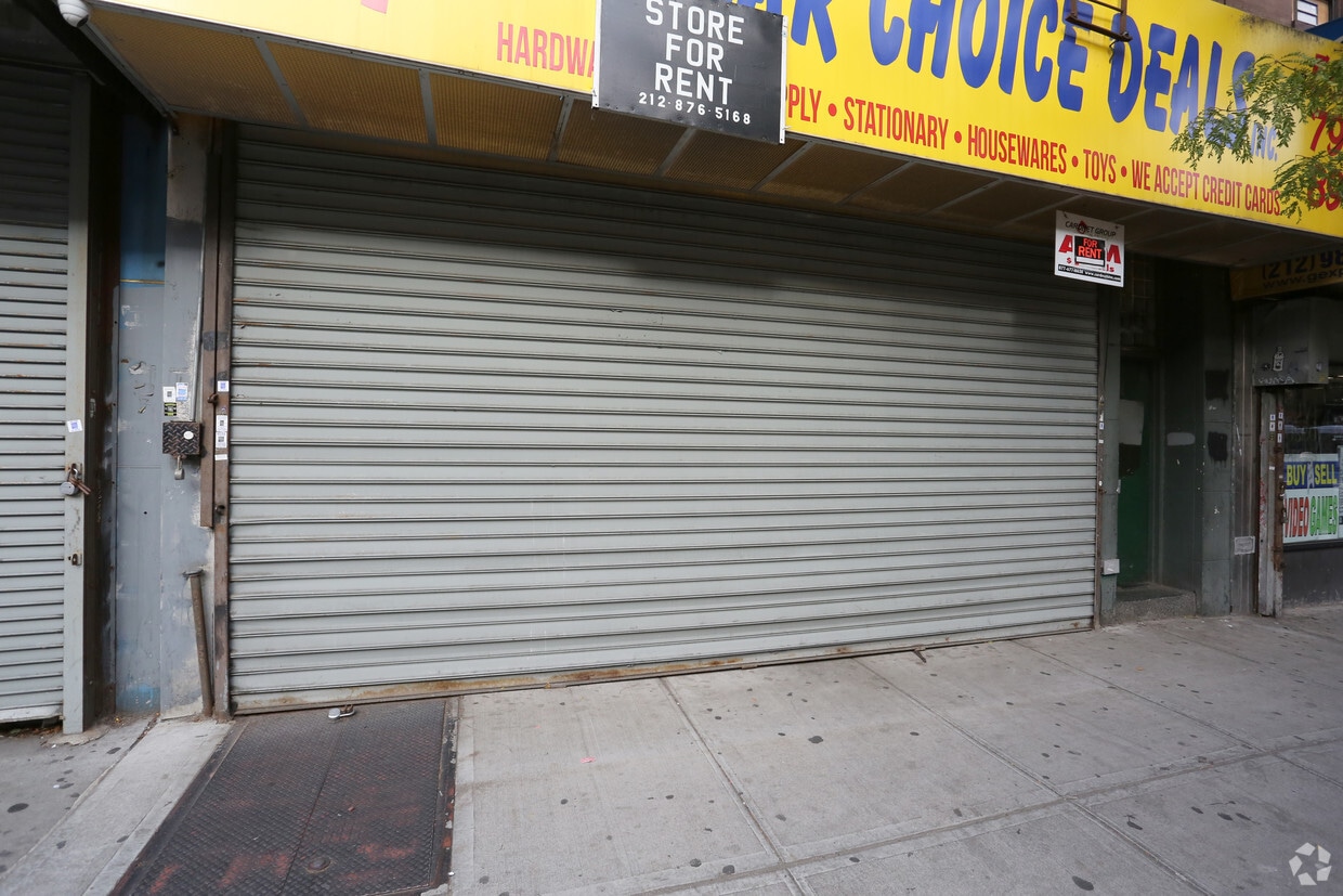 Building Photo - 2156 Third Ave