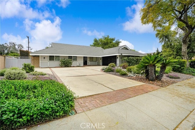 Building Photo - 680 Rockford Dr