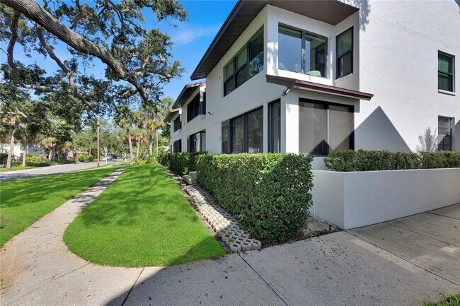Foto del edificio - 413 S Bayshore Blvd