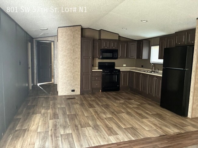 Building Photo - 801 SW 57th St