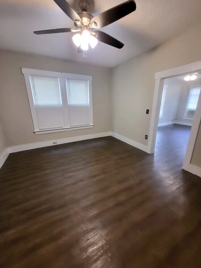 Foto del edificio - 234 E 18th St