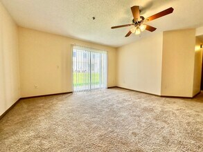Interior Photo - Briarwood II