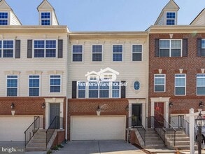 Building Photo - 7427 Macon Dr