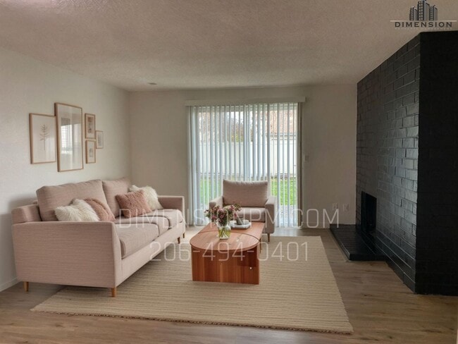 Interior Photo - Dimension Auburn On M St