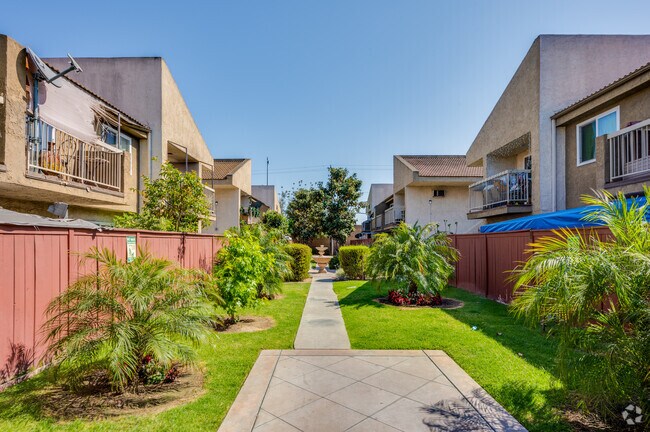 Foto del edificio - Park Larson Apartments