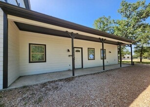 Building Photo - 3935 John Sharp Pkwy