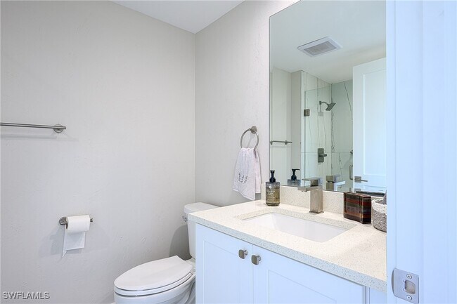 Building Photo - 7117 Pelican Bay Blvd