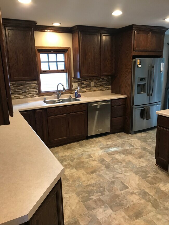 Foto del edificio - 4620 N 127th St
