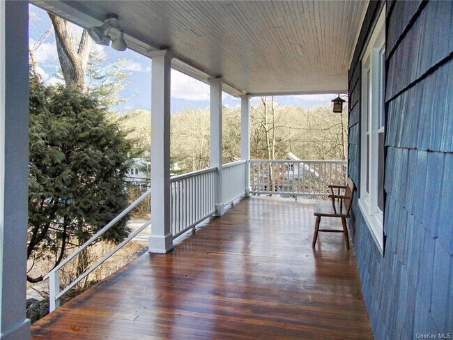 Foto del edificio - 373 Saw Mill River Rd