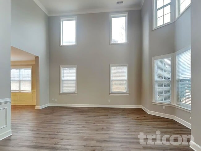 Building Photo - 4160 Triton Ives Dr NE