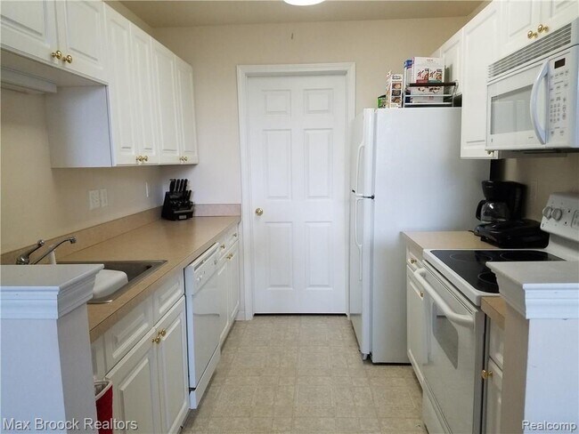 Foto del edificio - 5295 Brookemonte Cir