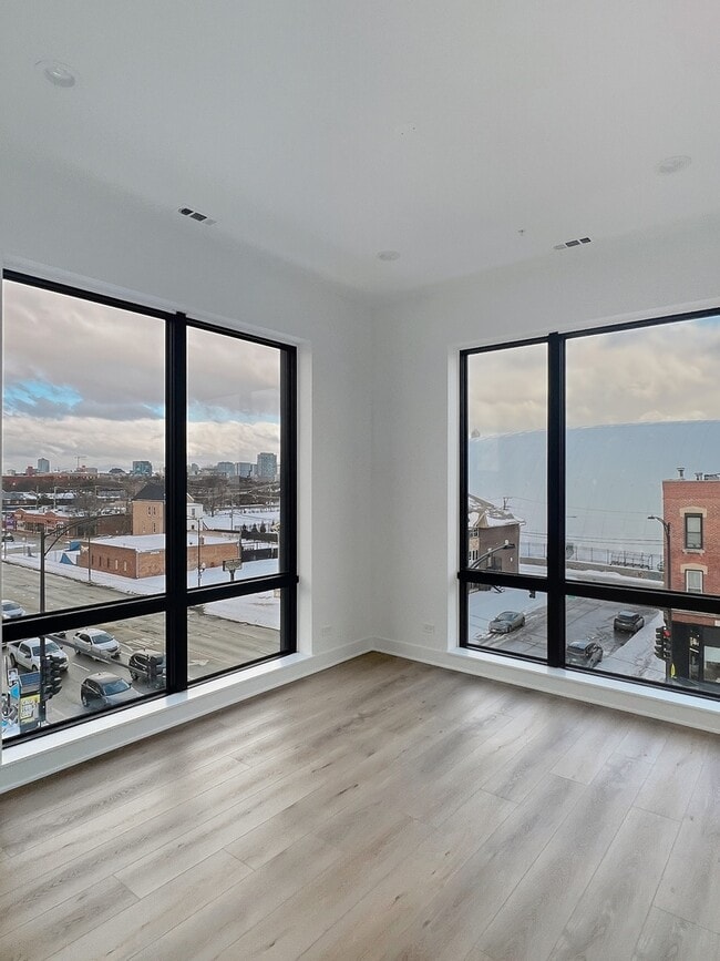 Building Photo - 1304 S Ashland Ave