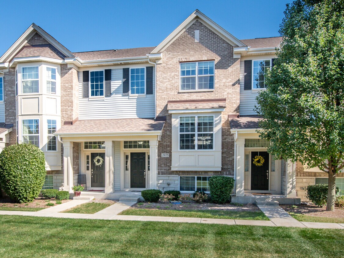 2875 Henley Ln, Naperville, IL 60540 Townhome Rentals in Naperville