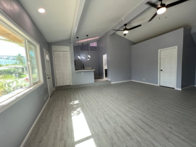 Building Photo - 531 Wanaao Rd